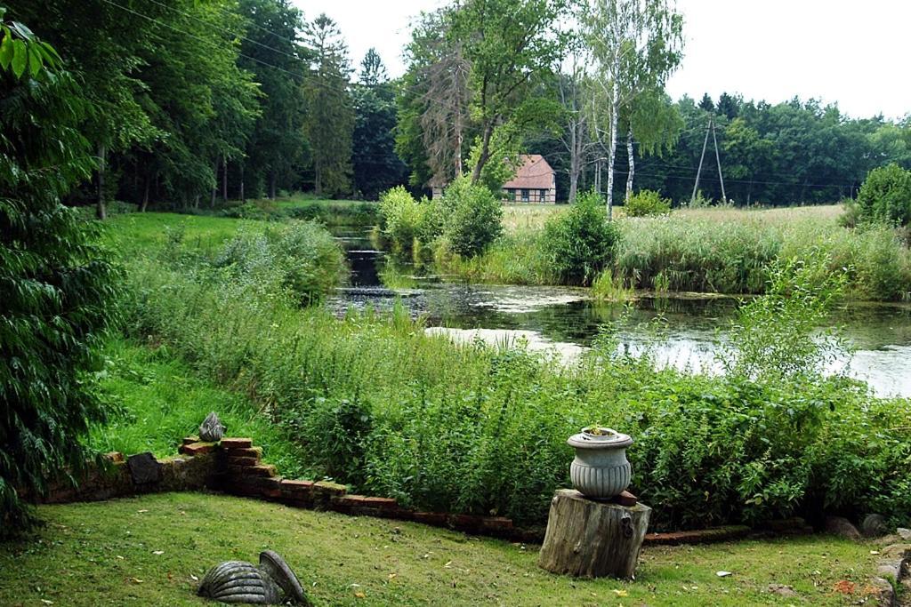 Hotel Cichy Dwor Manowo Exteriér fotografie