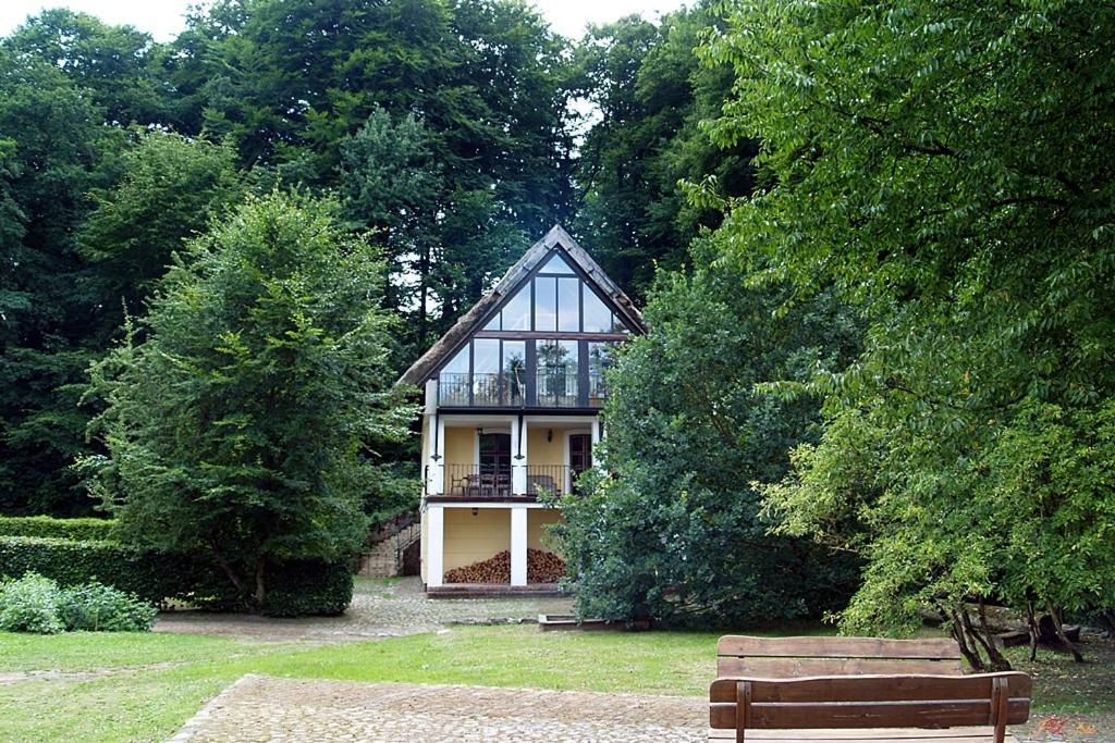 Hotel Cichy Dwor Manowo Exteriér fotografie